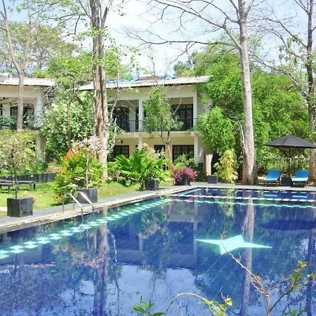 Flower Garden Eco Village Sigiriya Exterior photo