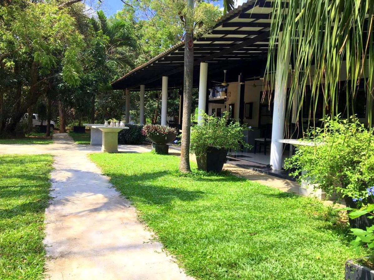 Flower Garden Eco Village Sigiriya Exterior photo